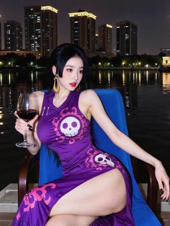海贼王女帝真人版？JanniAi_lin完美还原波雅汉库克神级身材