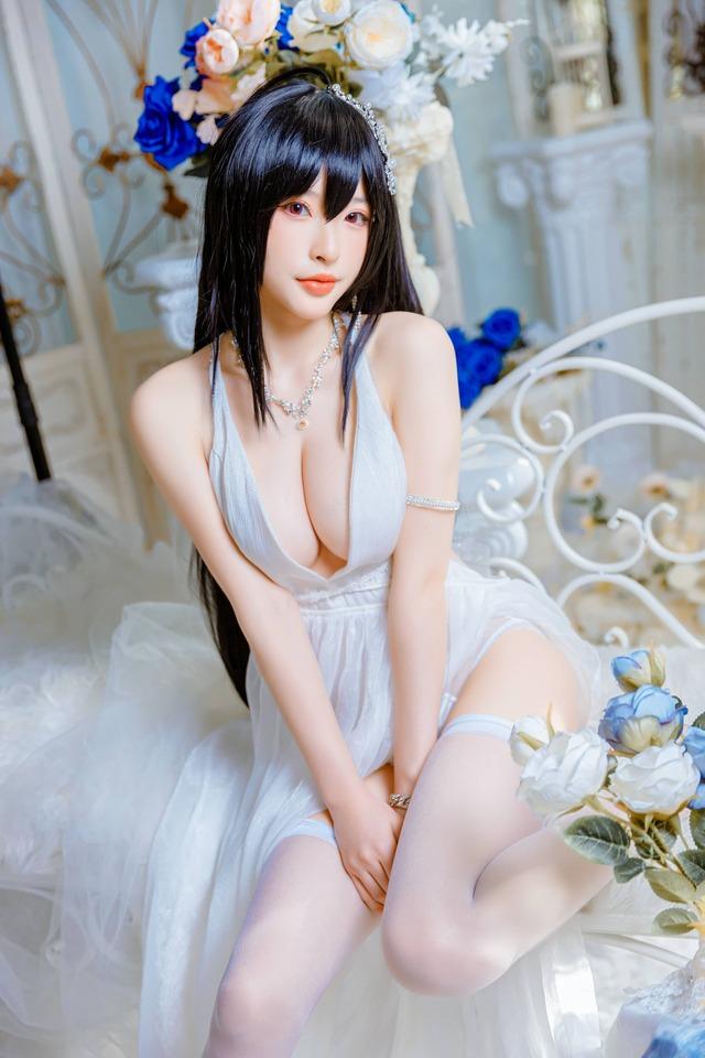 清水由乃花嫁鹩COS赏析：纯白婚纱与雕塑感形体的视觉交响