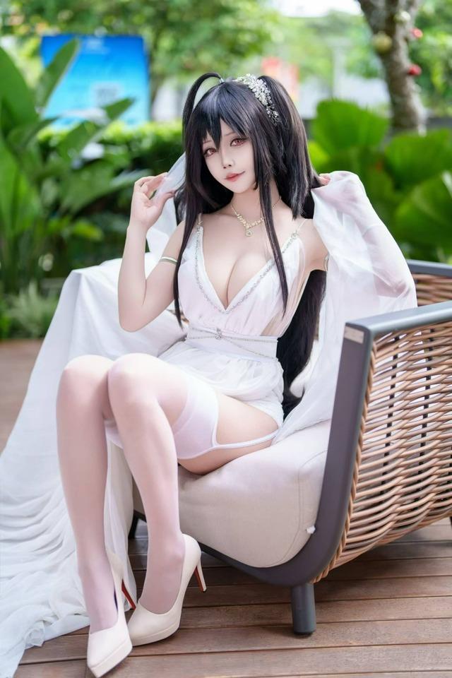 碧蓝航线潮风中的深情誓约：中岛莫之子i大凤花嫁cos美学叙事