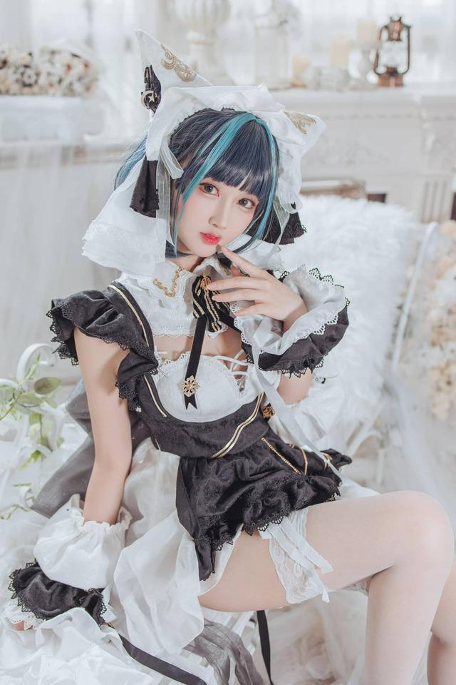 碧蓝航线白色白日梦的呢喃：羽生三未柴郡女仆高定级cos美学
