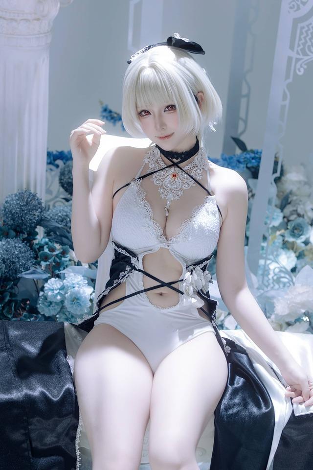 神仙美学！屿鱼Yukako礼服可畏COS顶级皇家的冷艳贵族气场