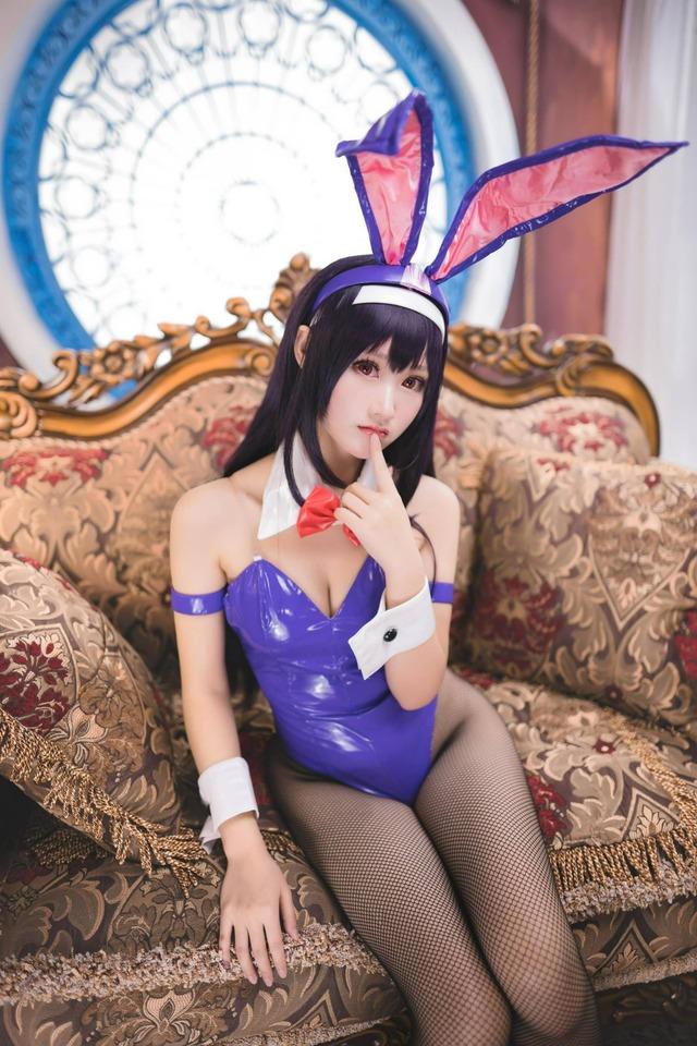 霞之丘诗羽兔女郎COS｜羽生三未演绎成熟系女主的危险魅力