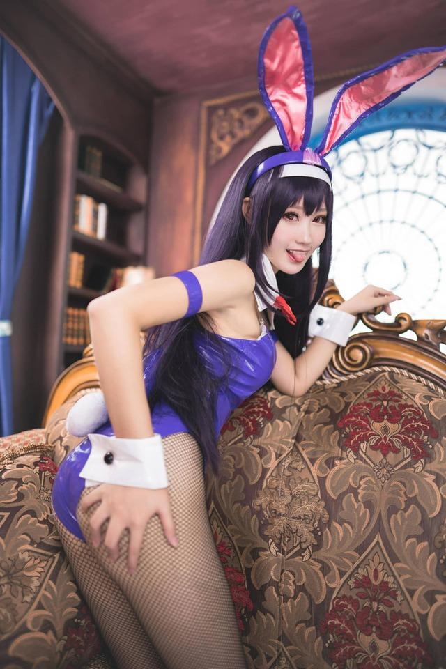 霞之丘诗羽兔女郎COS｜羽生三未演绎成熟系女主的危险魅力