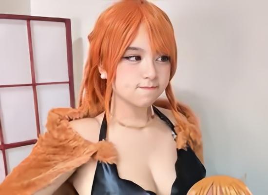 Neomachiii娜美COS：艾尔巴夫战袍还原海贼王巨人岛新造型