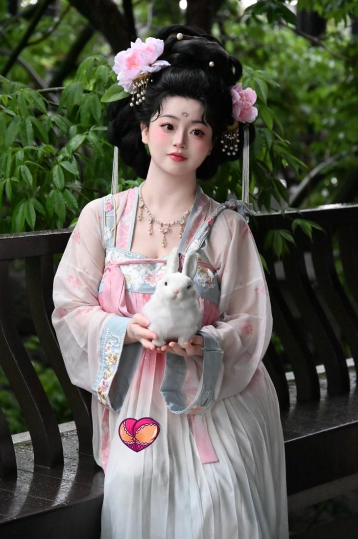 一只毛毛帽 – 2026年05月月票