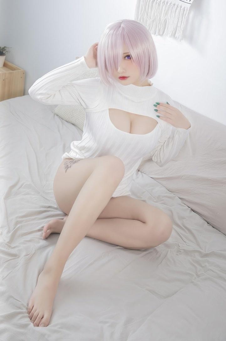 洛璃LoLiSAMA 玛修 基列莱特 开胸毛衣